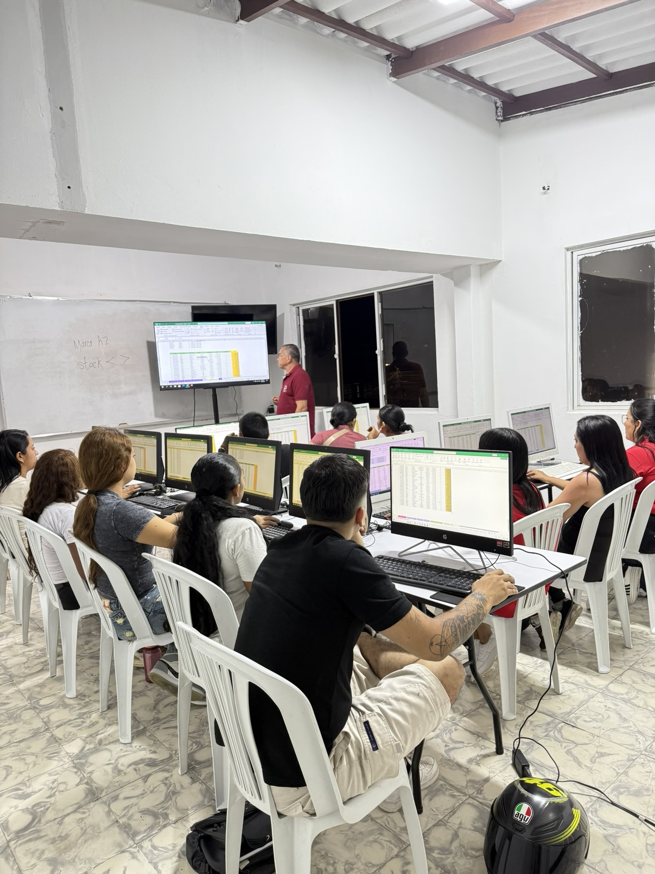 Formación continua en CEINSA